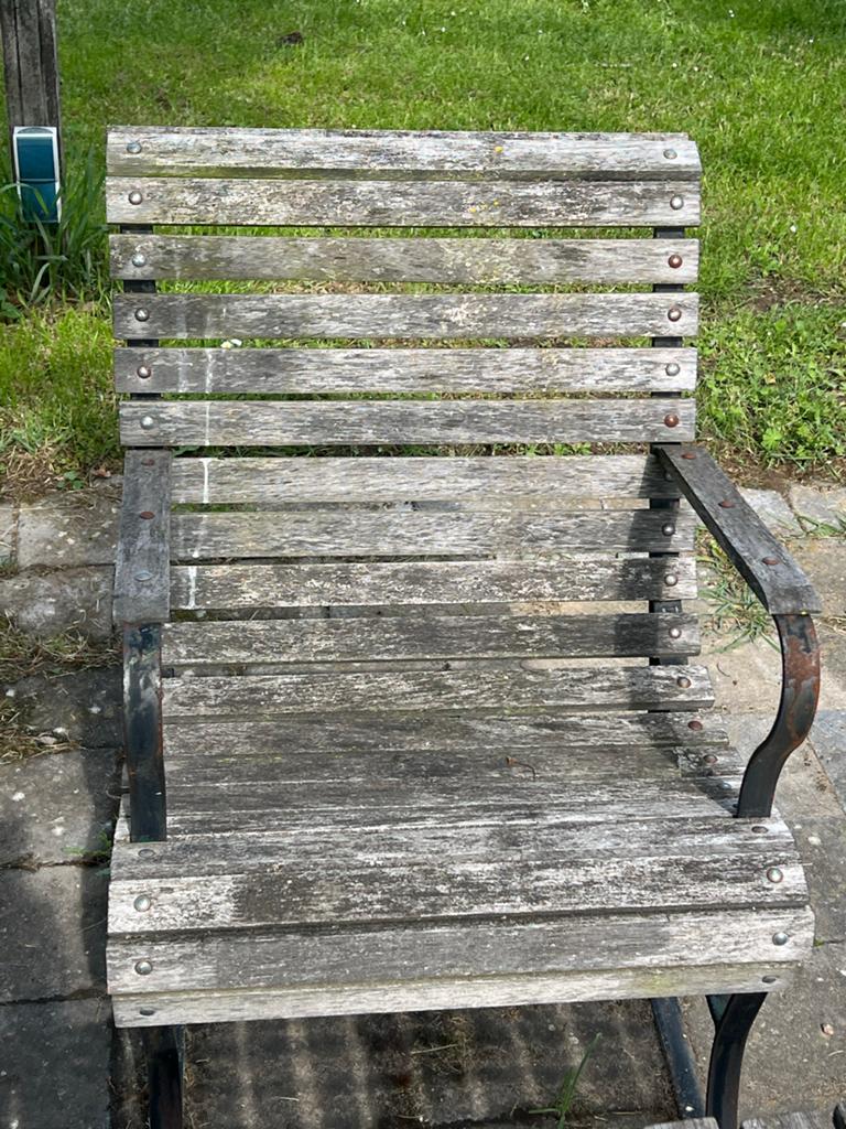 Houten tuinset met tafel en stoelen, Gebruikt, Eettafel, Tuinset, Hout