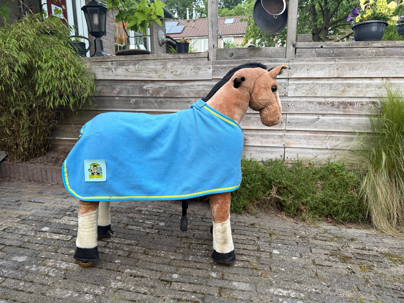 Superleuk mechanisch paard/pony met accessoire op wieltjes, Ophalen, Zo goed als nieuw