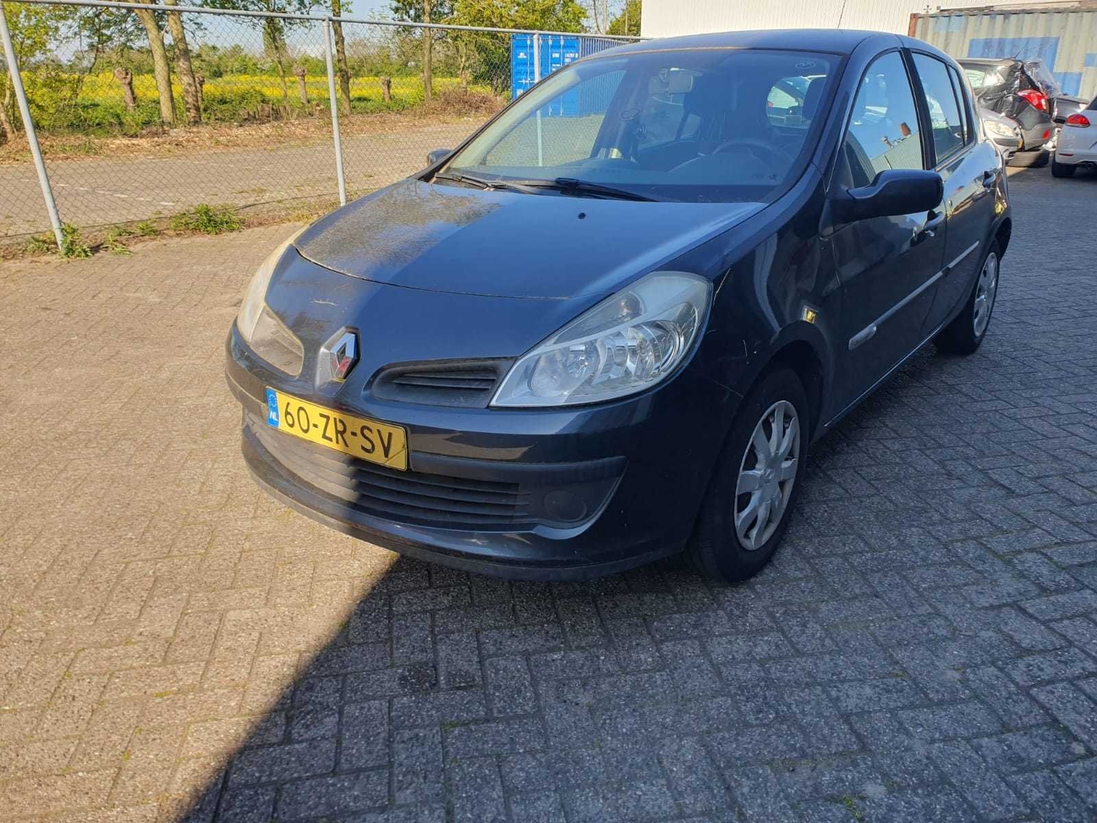 Renault Clio 1.2 TCE Rip Curl, 60-ZR-SV, Auto's, Renault, Voorwielaandrijving, 535 kg, Gebruikt, 4 cilinders