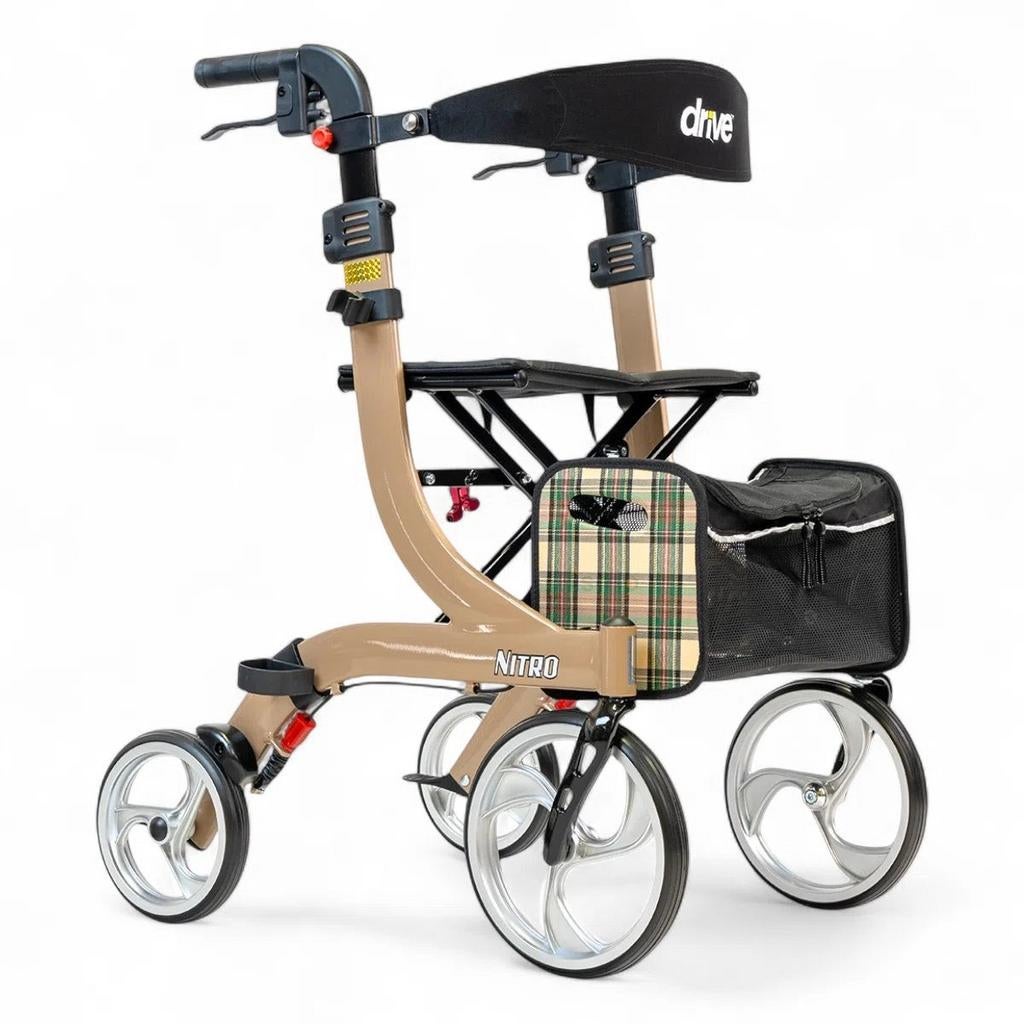 Mooi (nieuwe) Drive Rollator maat M., Diversen, Rollators, Ophalen of Verzenden, Opvouwbaar, Zo goed als nieuw