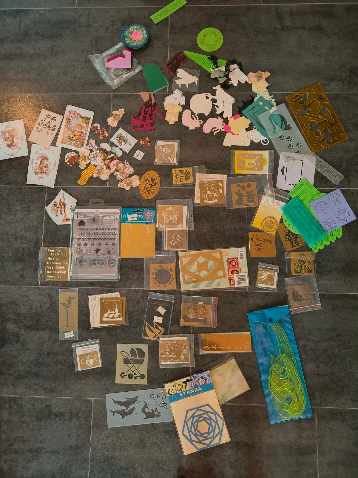Enorme verzameling mallen, stencils en plaatjes voor scrapbo, Hobby en Vrije tijd, Ophalen of Verzenden