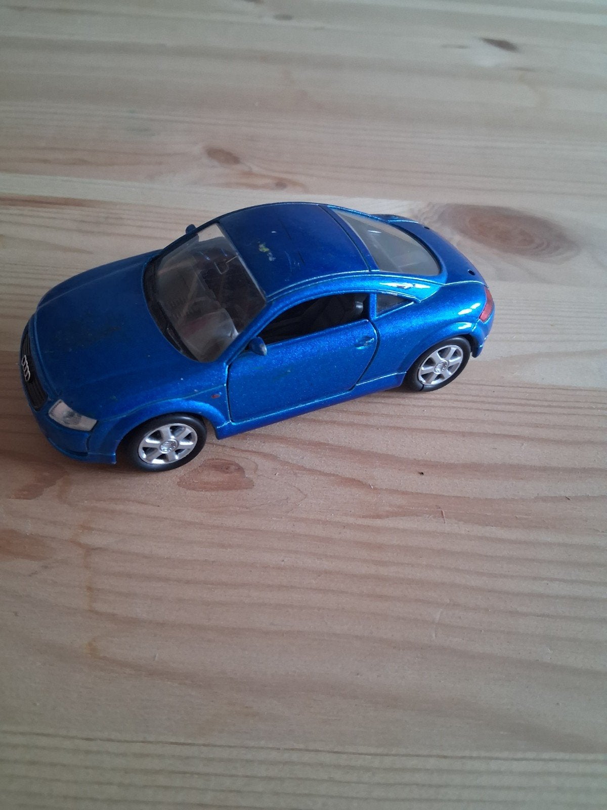 Blauwe Audi TT modelauto - Gebruikt, Overige merken, Gebruikt, 1:50 of kleiner, Auto