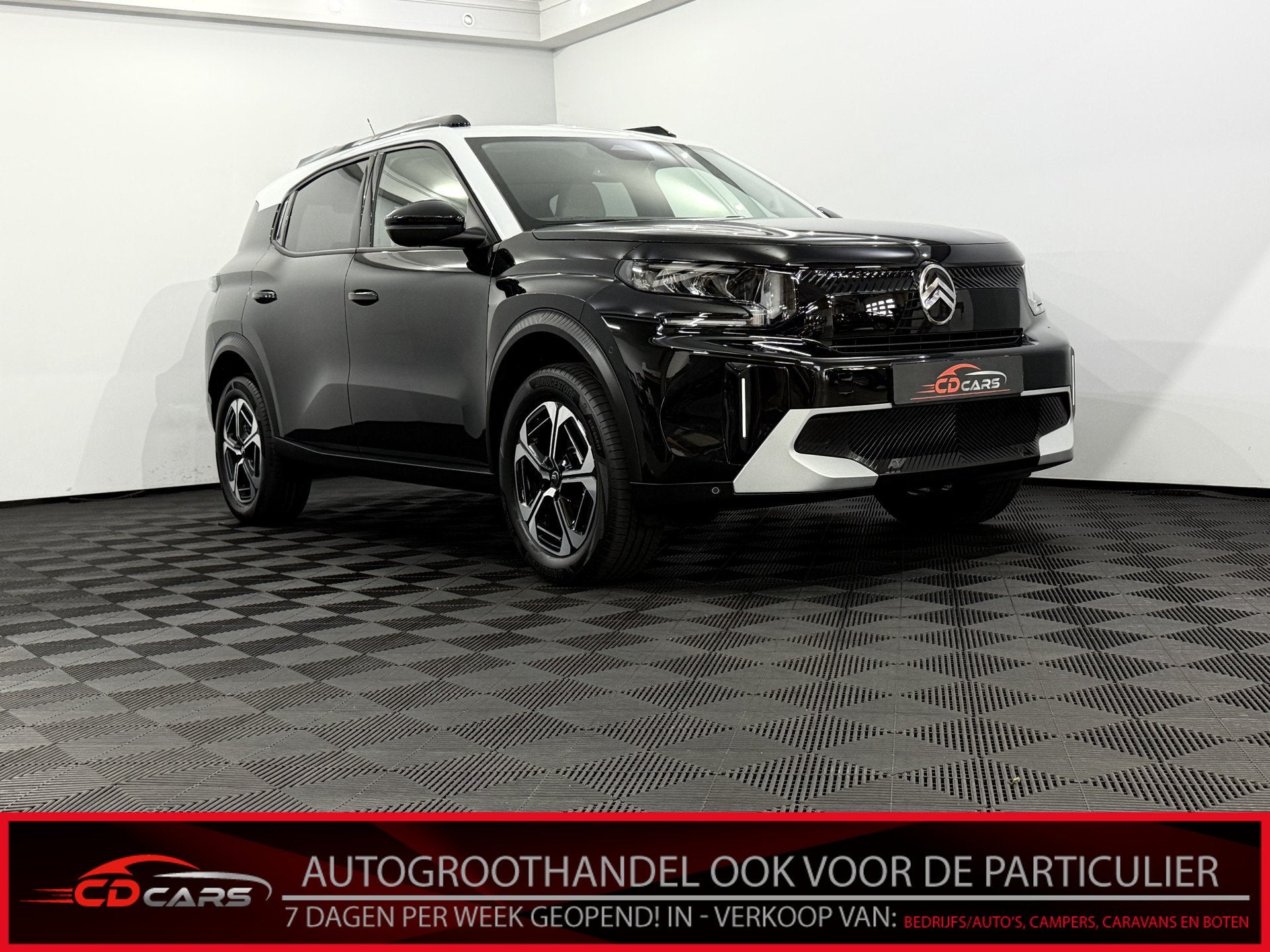 Citroën C3 Aircross 1.2 Hybrid 145pk Max Camera, Navi, Appl, Gebruikt, 1199 cc, Leder en Stof, Zwart