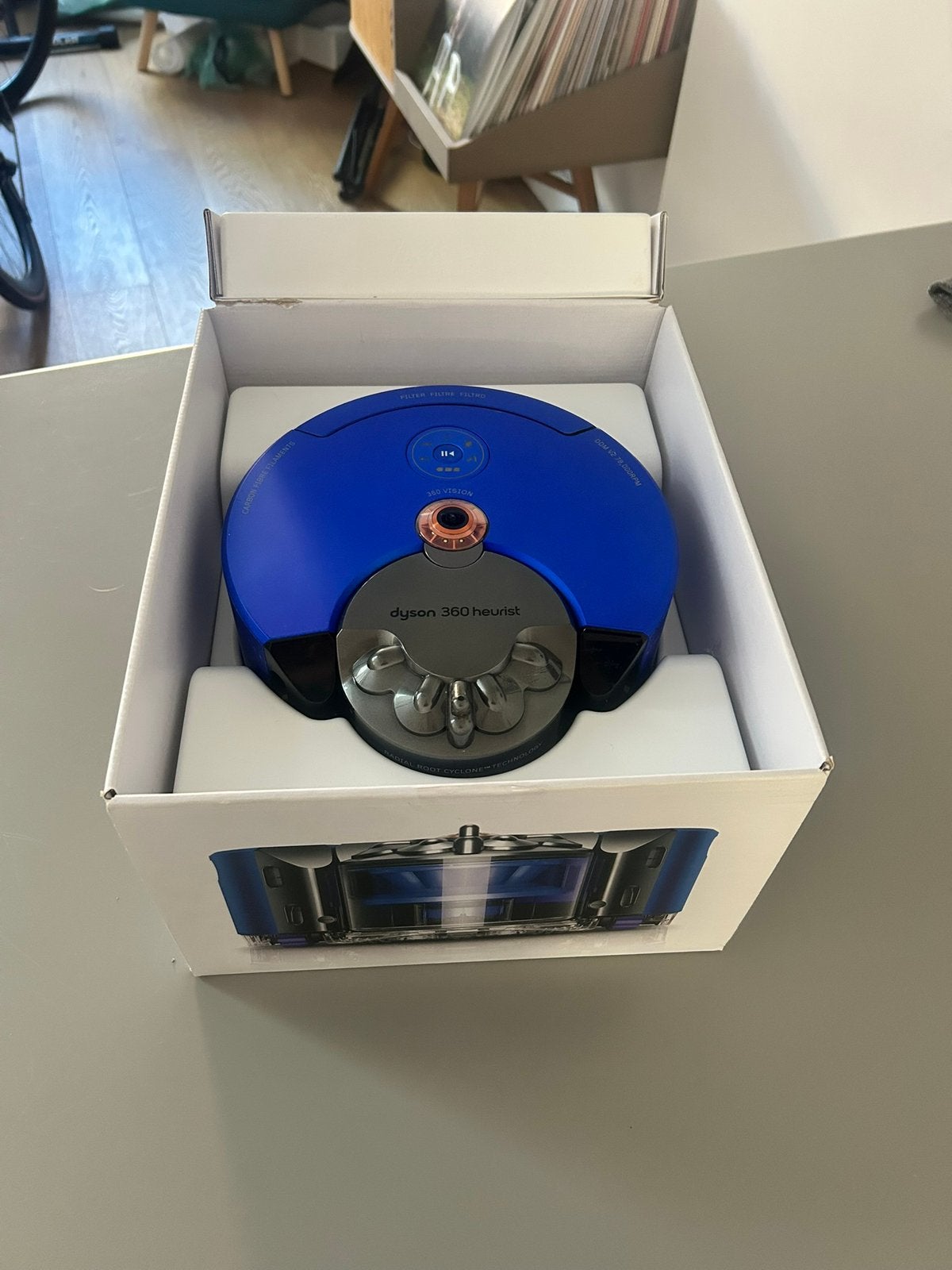 Dyson 360 Heurist – Smart Robot Vacuum Cleaner, Witgoed en Apparatuur, Stofzuigers, Ophalen of Verzenden, Zo goed als nieuw, Draadloos