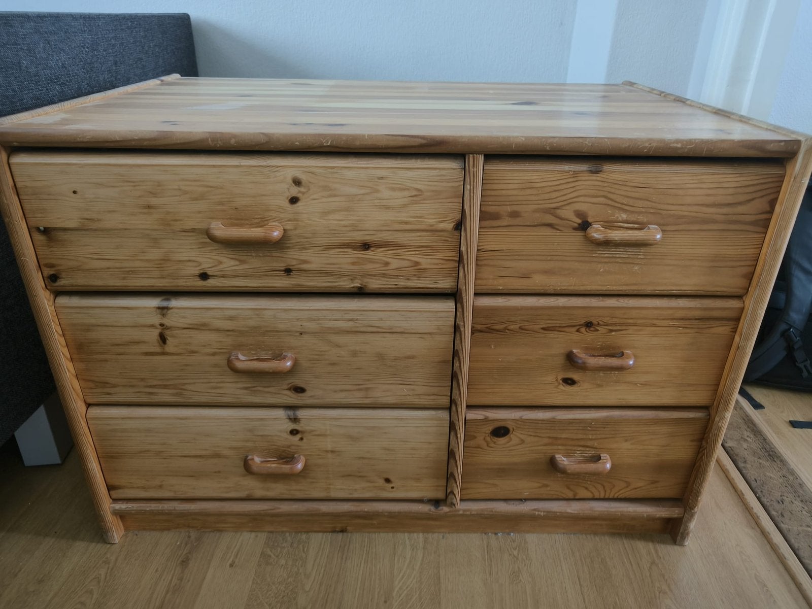Massief houten ladekast - GRATIS ophalen, Huis en Inrichting, Kasten | Ladekasten, Ophalen, Gebruikt, 100 tot 150 cm, 5 laden of meer