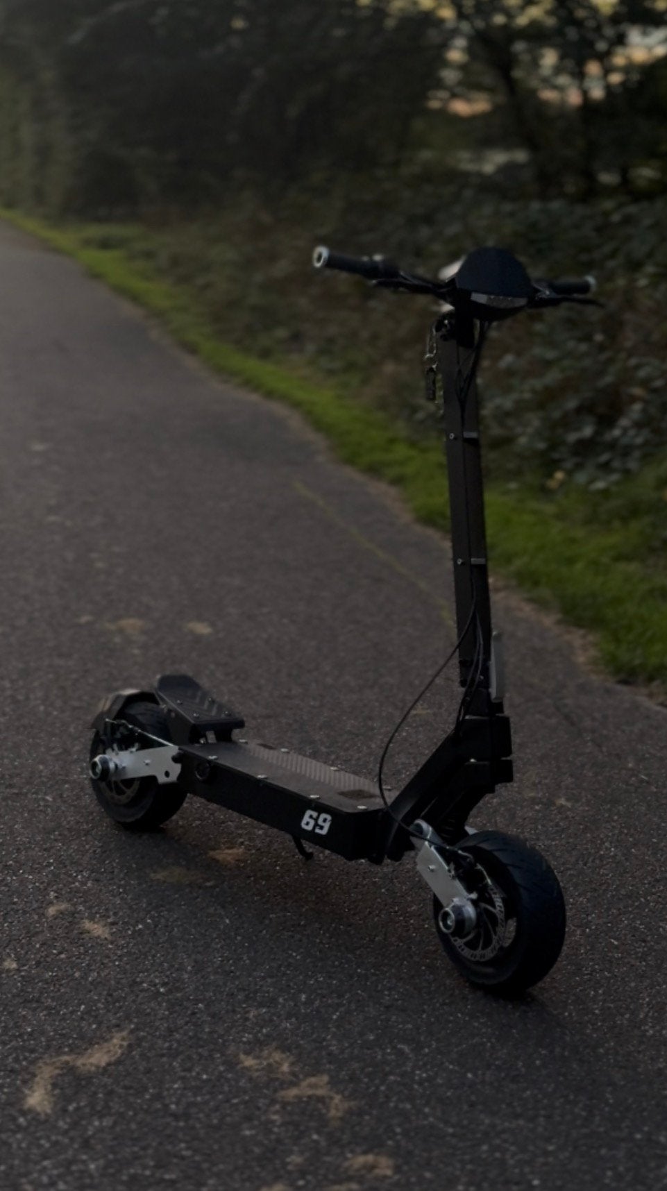 Kukirin G4 “custom” . -325km gereden, Fietsen en Brommers, Ophalen, Zo goed als nieuw, Elektrische step (E-scooter)