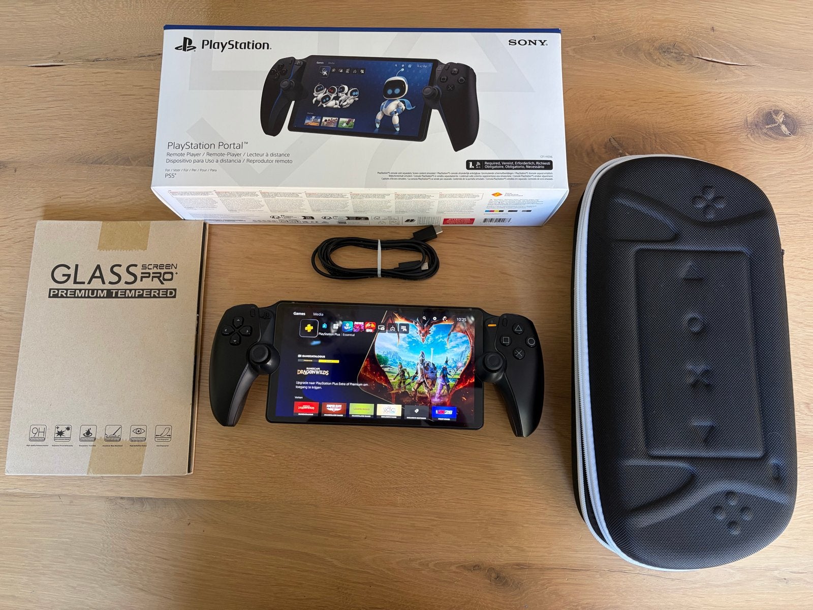 Foto 2 van Sony PlayStation Portal Black + Accessoires