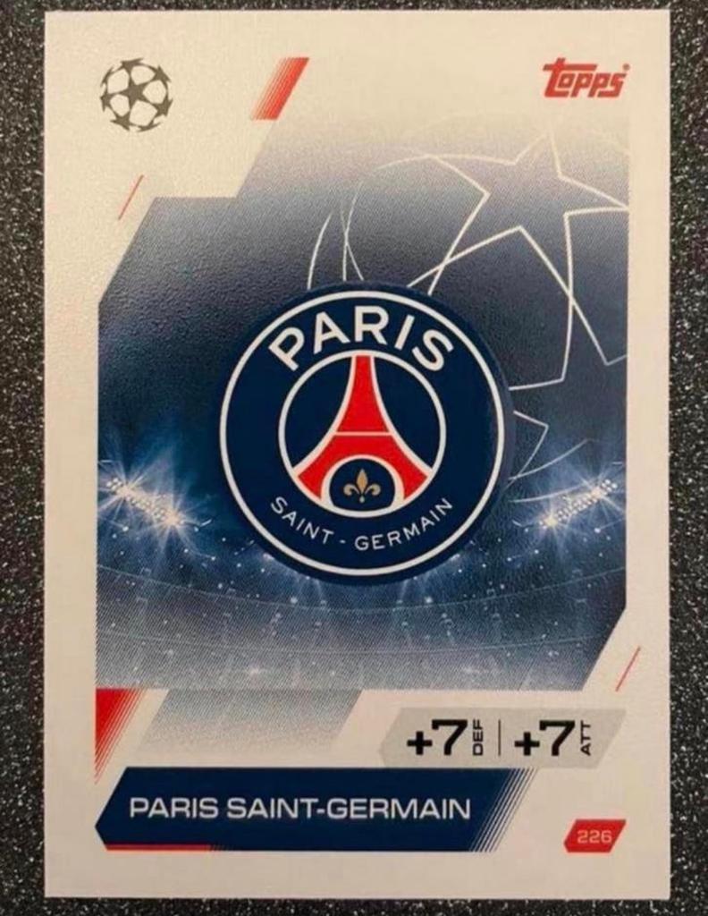 Topps MA 25/26    CLUB BADGE    PSG, Hobby en Vrije tijd, Ophalen of Verzenden, Zo goed als nieuw, Plaatje