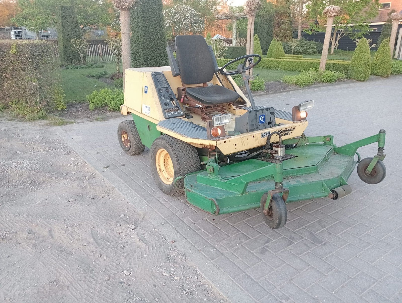 Robuuste zitmaaier, sabo werkend en klaar voor gebruik, Cirkelmaaier, Gebruikt, SABO Kanline, Ophalen of Verzenden