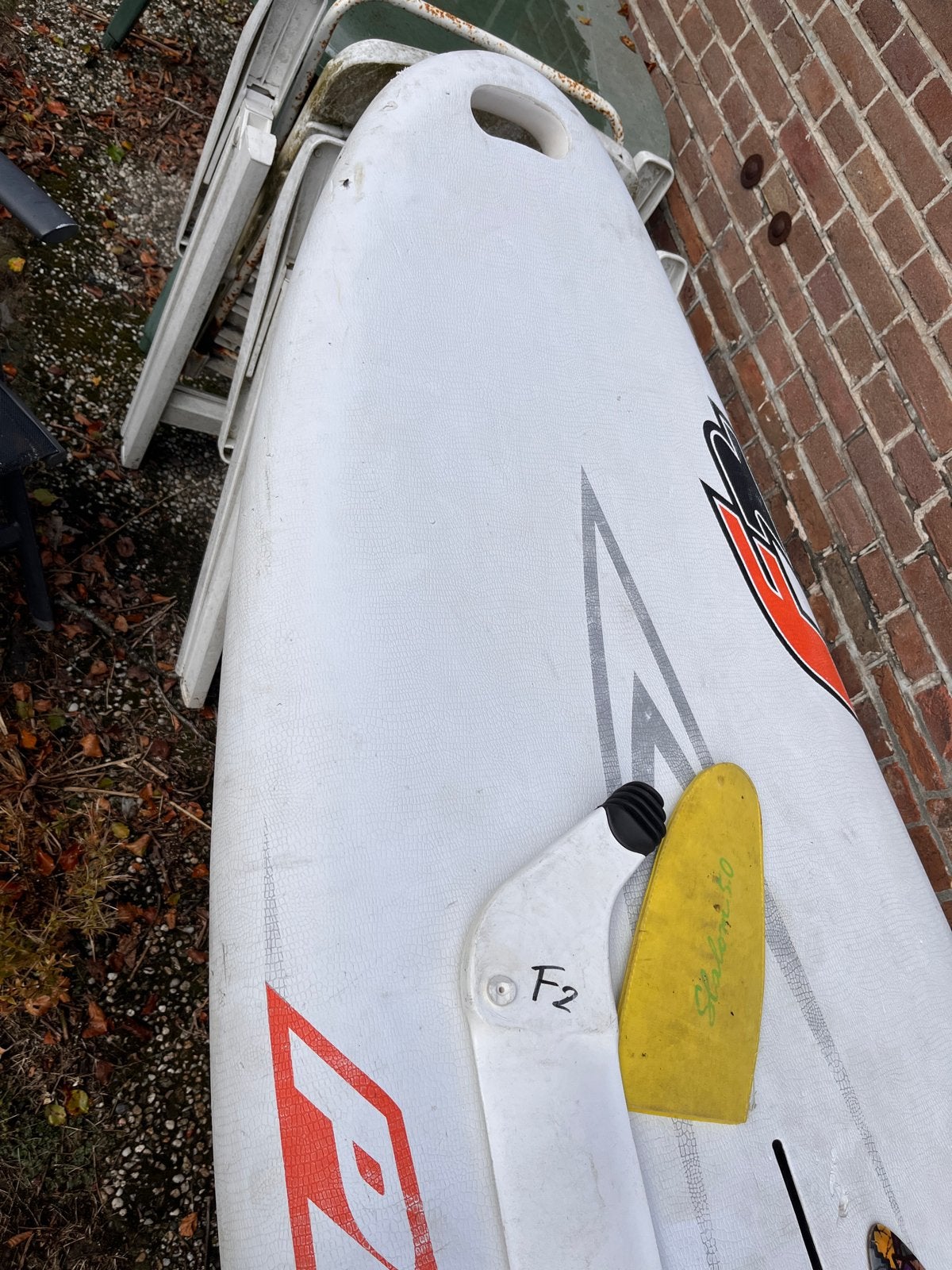 Complete windsurfset F2 Prime met 2 zeilen, masten en gieken, Watersport en Boten, Windsurfen, Ophalen, 250 tot 300 cm, Gebruikt