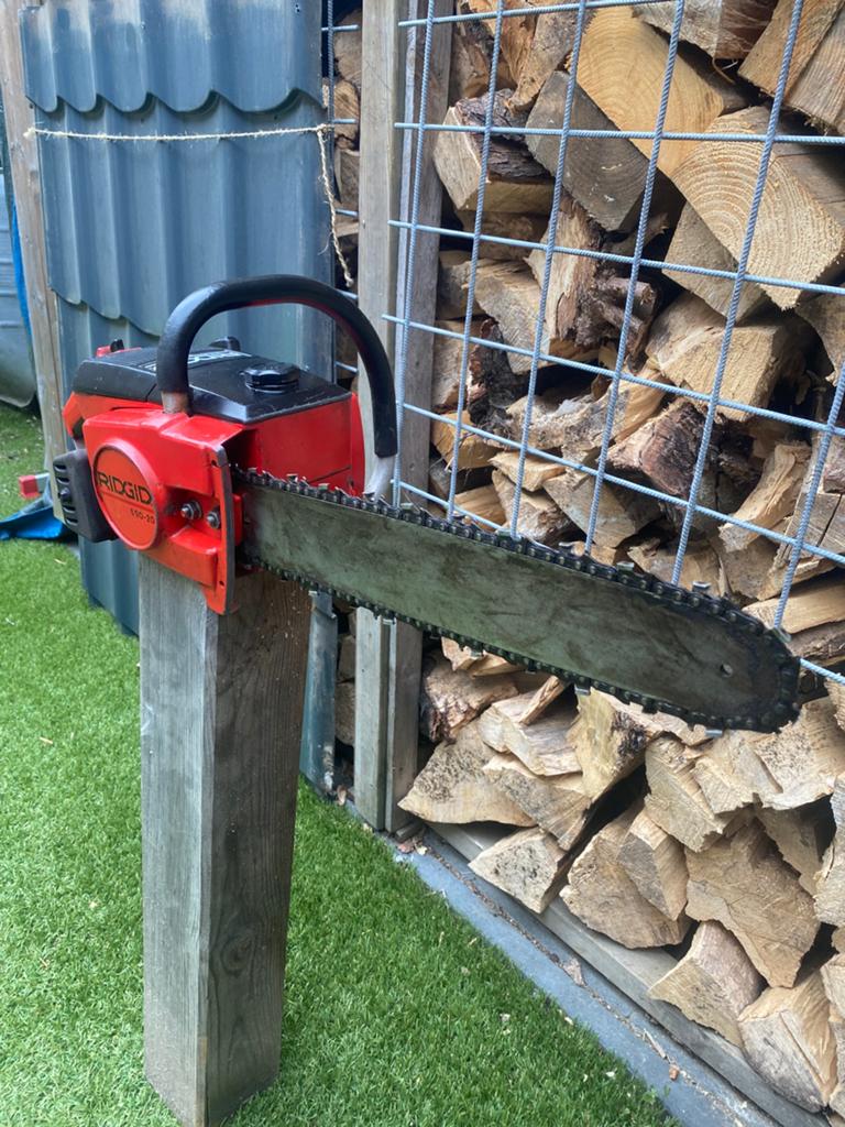 Ridgid 590 20 kettingzaag – sterke werkzaag met 47,5 cm blad, Doe-het-zelf en Verbouw, Gereedschap | Zaagmachines, Ophalen, Gebruikt