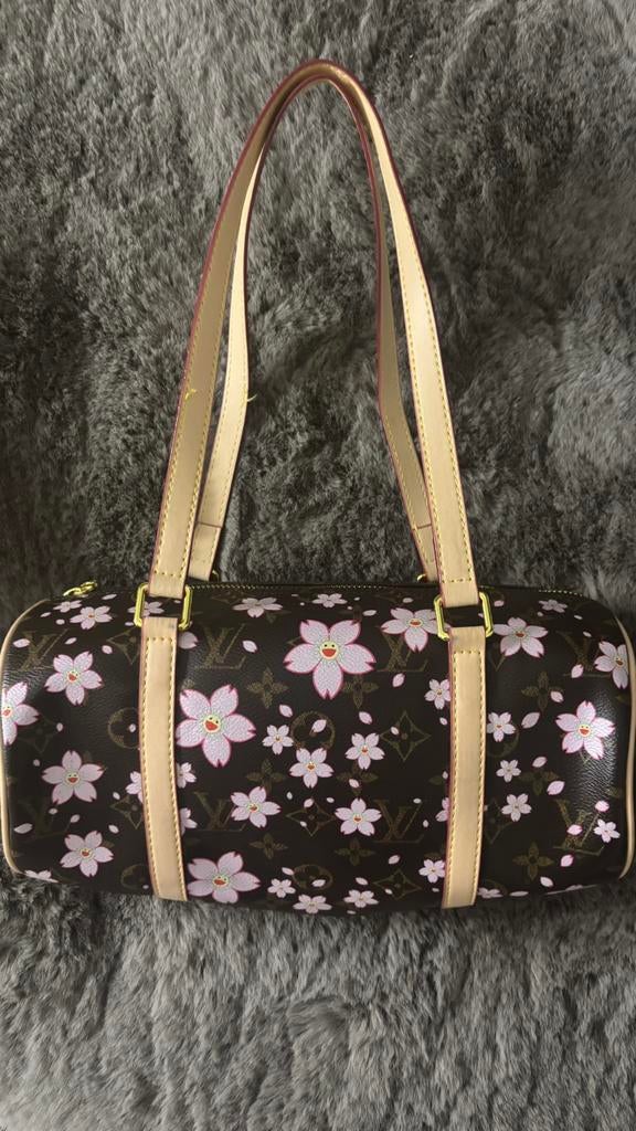 Louis vouitton tasje, Sieraden, Tassen en Uiterlijk, Tassen | Reistassen en Weekendtassen, Ophalen, 30 cm of meer, Zwart, Minder dan 35 cm