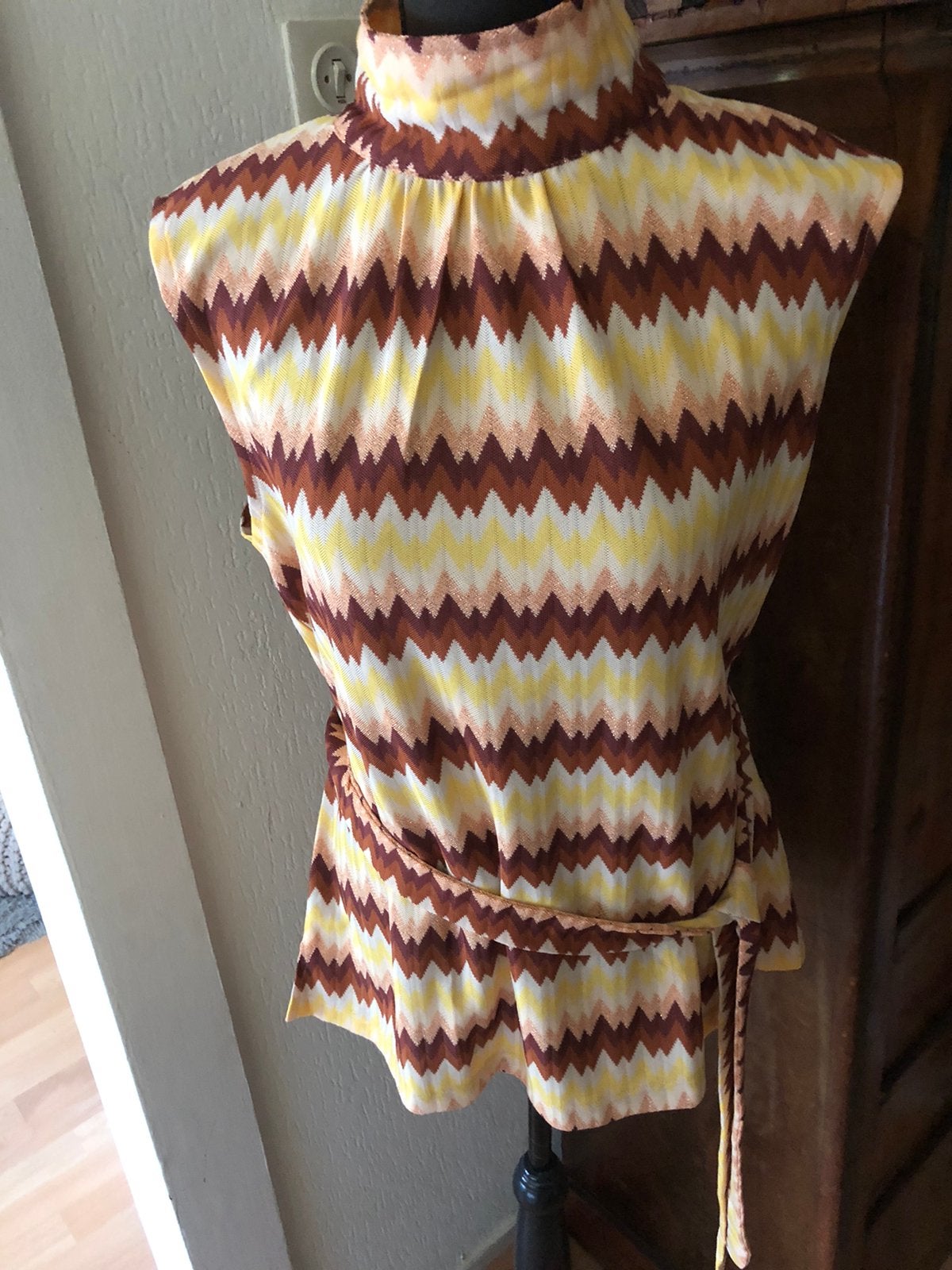 King louie top met lurex L, Kleding | Dames, Maat 42/44 (L), Zo goed als nieuw, Zonder mouw, Meerkleurig