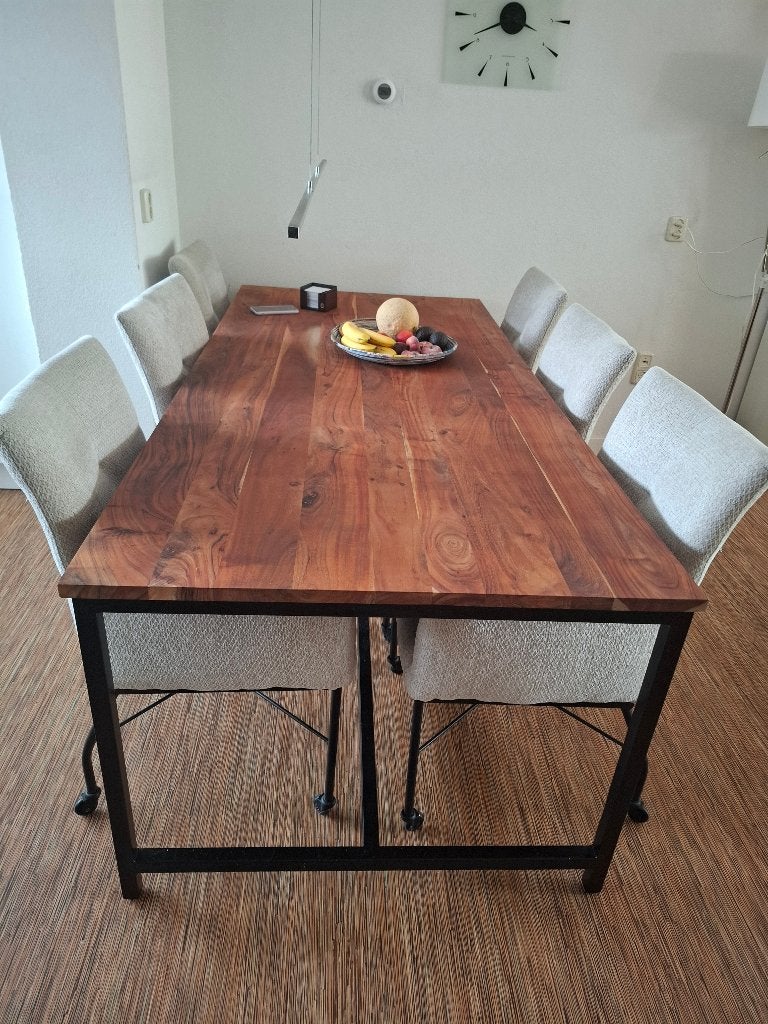 Grote eettafel (Urban Acacia) met 6 luxe stoelen z.g.a.n., Huis en Inrichting, 100 tot 150 cm, Modern klassiek, 200 cm of meer
