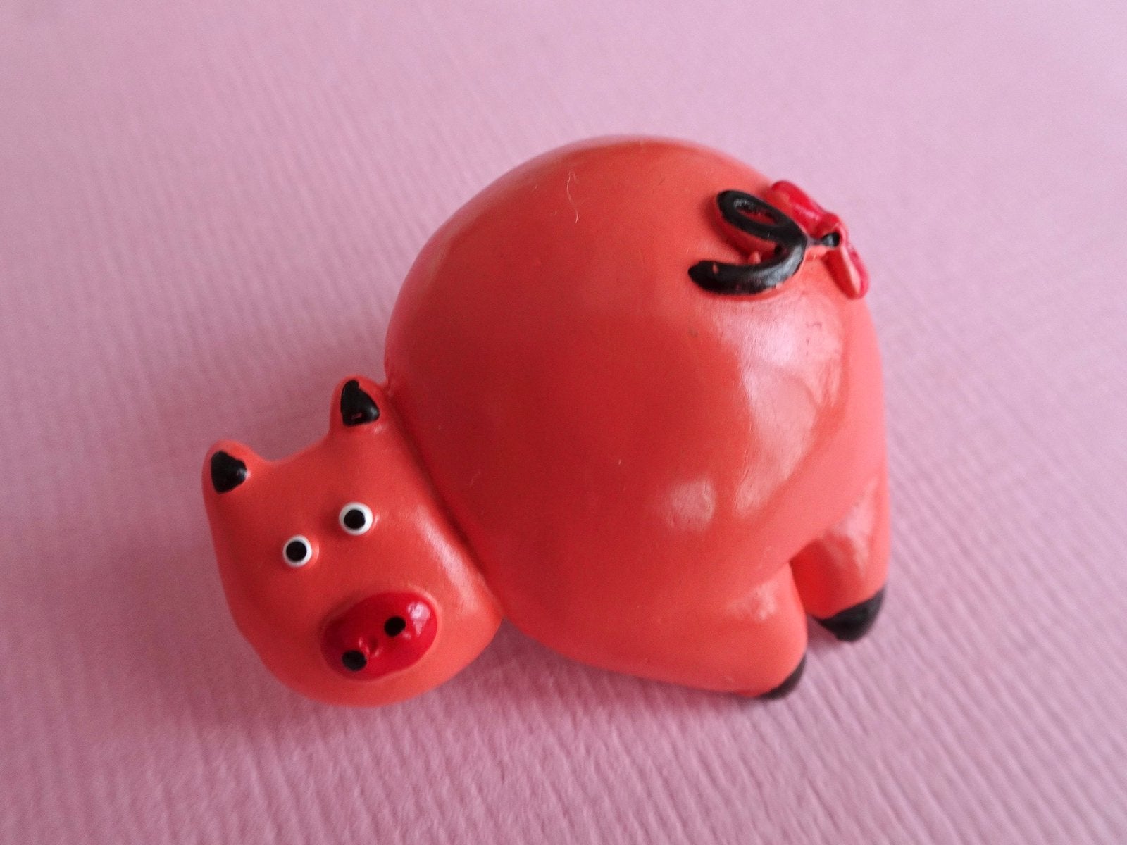 jwg Grappige vintage 90s broche varkentje varken roze zwart, Verzenden, Overige materialen, Broche