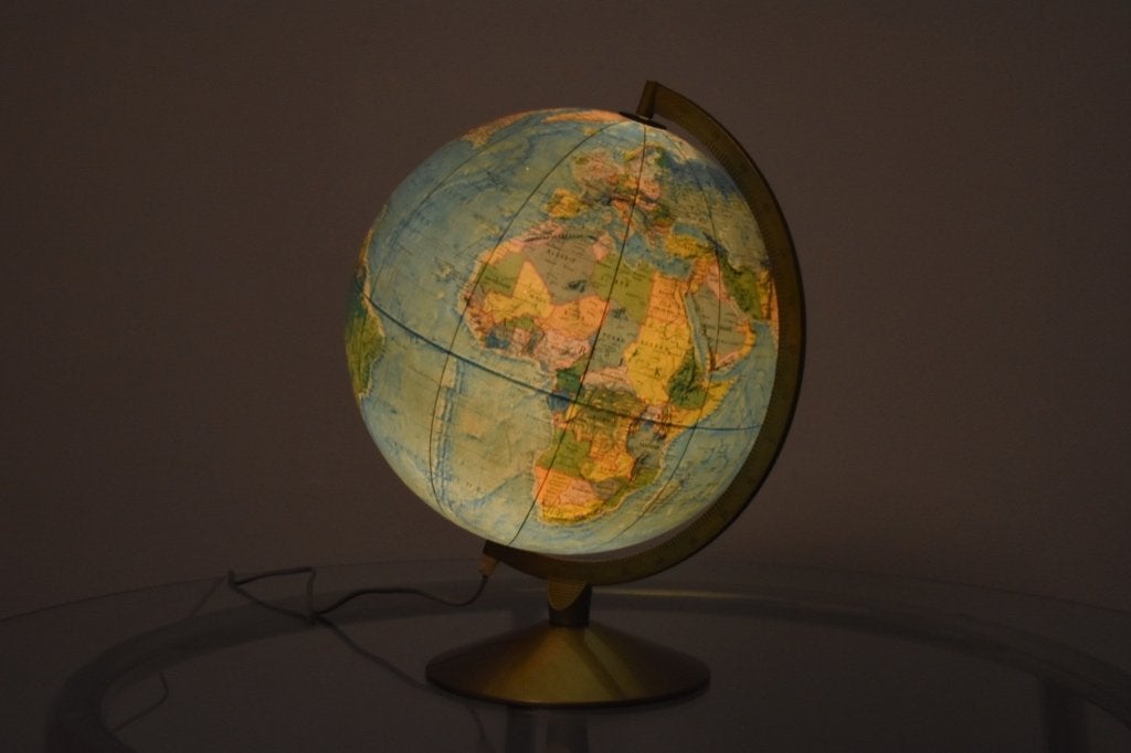Vintage Globe, wereldbol, met verlichting, Huis en Inrichting, Woonaccessoires | Wereldbollen, Ophalen, Gebruikt, 30 cm, Educatief