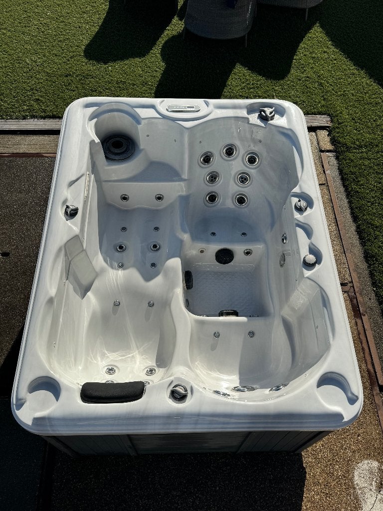 3-persoons jacuzzi / spa 200  150 cm – Balboa – incl. cover, Tuin en Terras, Ophalen, Gebruikt, Afdekzeil, Vast