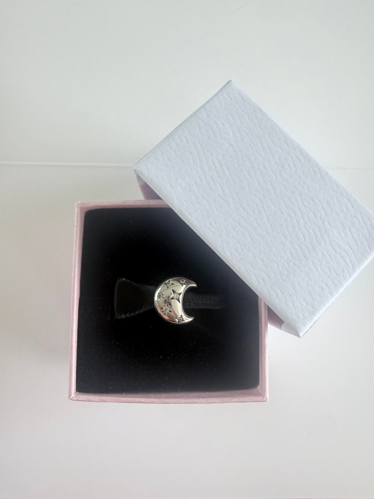 Pandora maan bedel, Sieraden, Tassen en Uiterlijk, Ophalen of Verzenden, Zo goed als nieuw, Zilver, Pandora