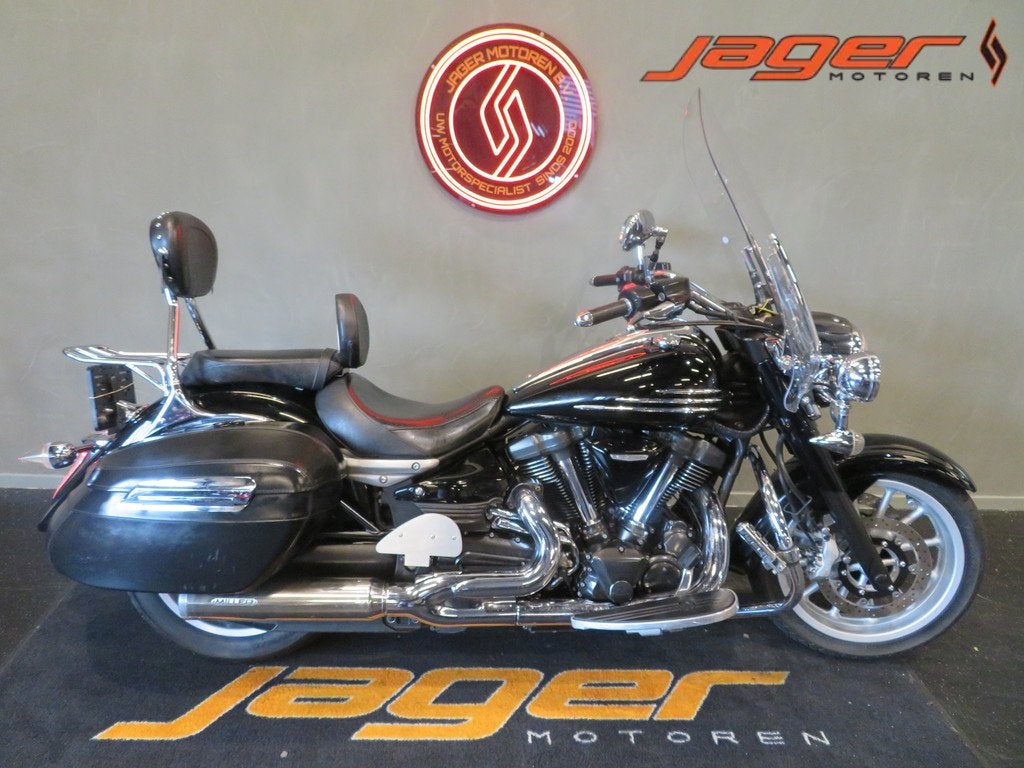 Yamaha XV 1900 MIDNIGHT STAR SUPER FRAAI! (bj 2016), Motoren, Motoren | Yamaha, Bedrijf, Chopper