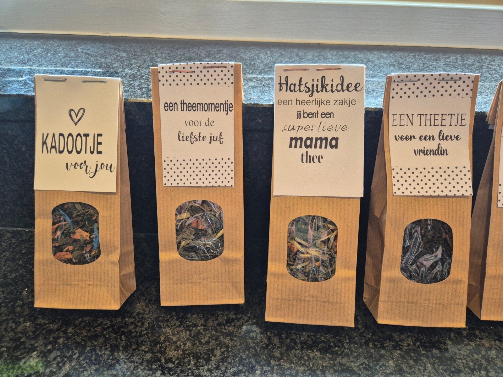 Cadeau meester juf mama vriendin zomaar zakje losse thee, Ophalen of Verzenden, Nieuw