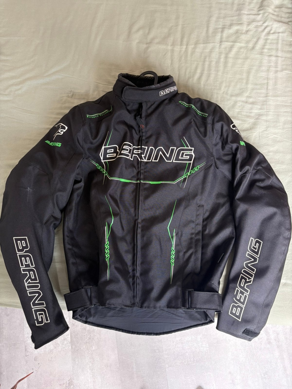 Bering motorjas – maat S – incl. afritsbare binnenjas, Motoren, Kleding | Motorkleding, Ophalen of Verzenden, Tweedehands, Dames