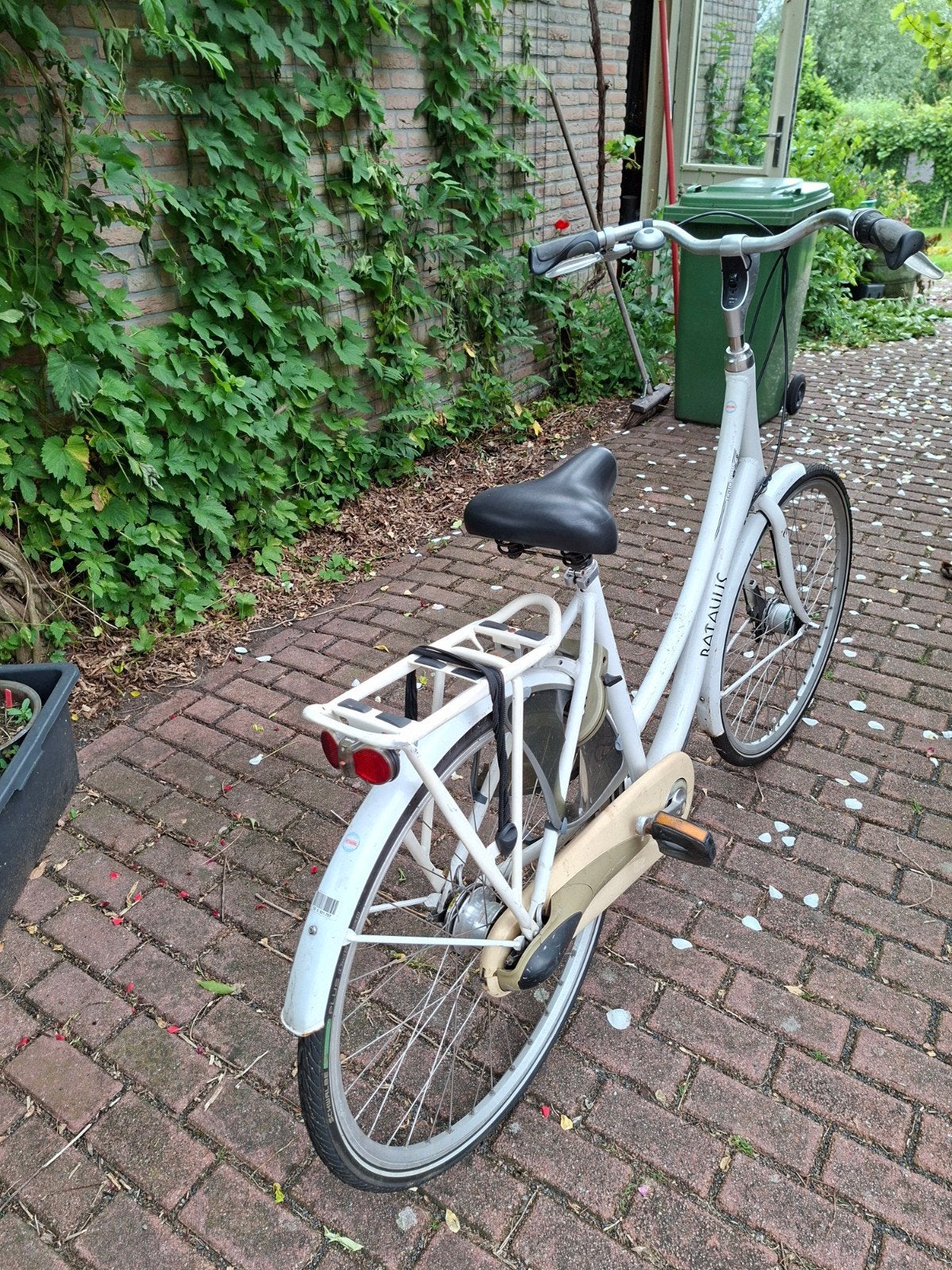 Batavus Lento Deluxe Damesfiets - Wit, Fietsen en Brommers, Fietsen | Dames | Damesfietsen, Gebruikt, Batavus, (Extra) lage instap