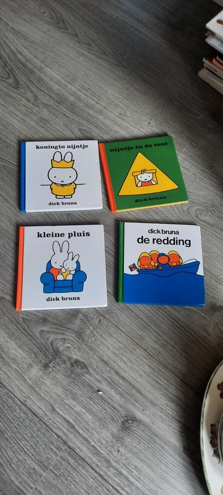 4 Dick bruna boekjes, Verzamelen, Ophalen of Verzenden, Kwartet(ten)