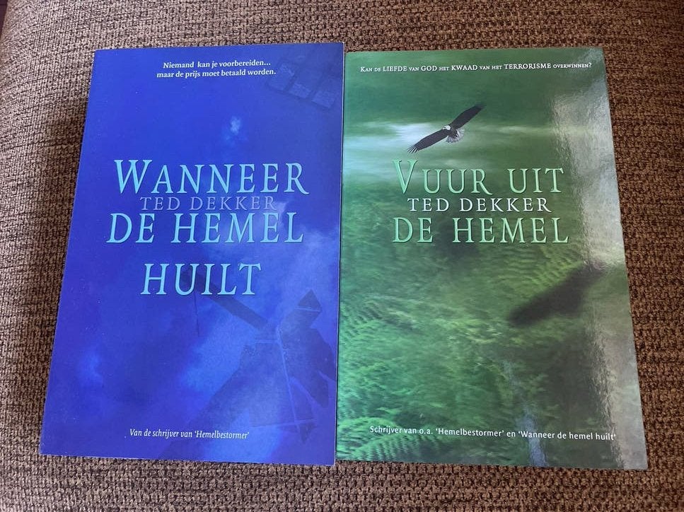 Ted Dekker - Wanneer de Hemel Huilt & Vuur uit de Hemel, Boeken, Ophalen of Verzenden, Zo goed als nieuw, Nederland