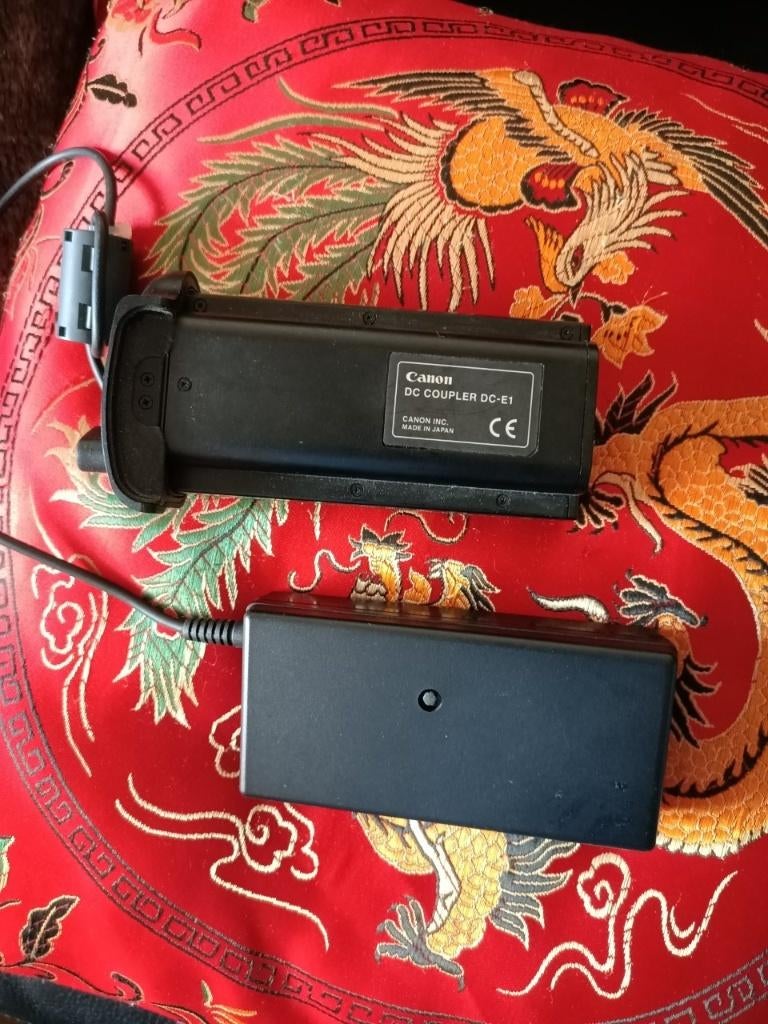 Canon DC Coupler DC-E1 for 1D IIN, 1D II, 1DS II, 1DS, Audio, Tv en Foto, Fotografie | Accu's en Batterijen, Zo goed als nieuw
