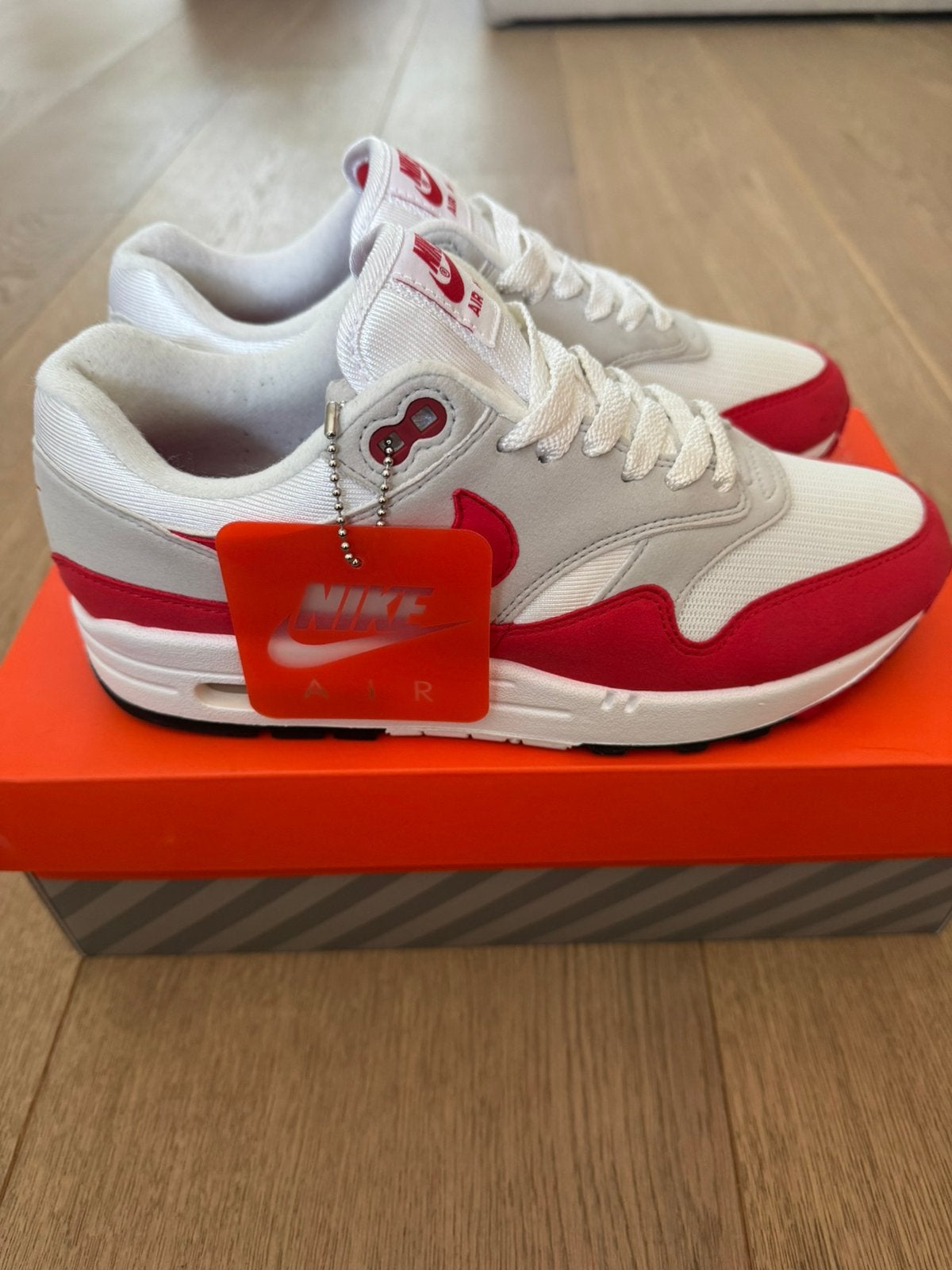 Nike Air Max 1 Anniversary Red - Maat 40, Ophalen of Verzenden, Nieuw, Rood, Sneakers of Gympen