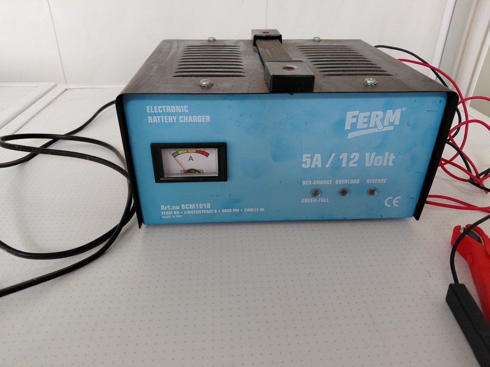 Ferm Elektronische Acculader 5A / 12 Volt
