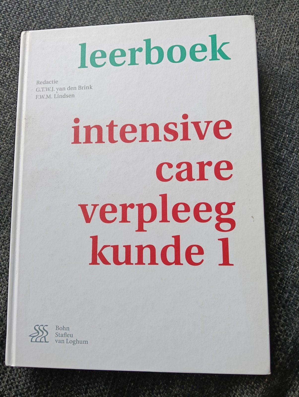 Leerboek intensive care verpleegkunde 1, Ophalen of Verzenden, Zo goed als nieuw, Sociale wetenschap