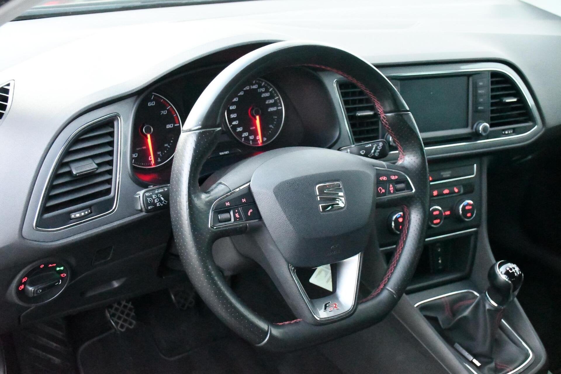 Seat Leon ST 1.4 EcoTSI FR Carplay FR-line, Auto's, Voorwielaandrijving, Stof, Gebruikt, 4 cilinders