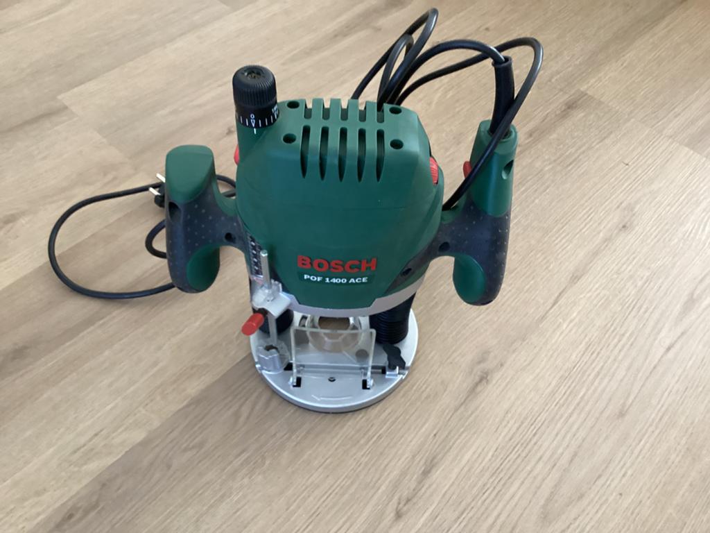 Bosch bovenfrees POF 1400 ACE - 1400W, Ophalen, Zo goed als nieuw, Elektrisch, Bovenfrees