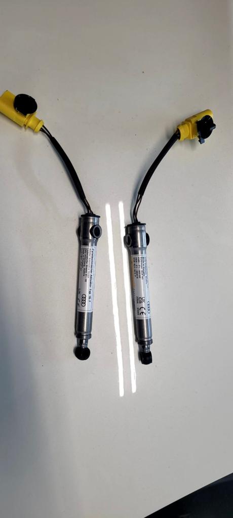 AUDI A3 8V MOTORKAP ACTUATORS L+R, Ophalen, Nieuw, Audi