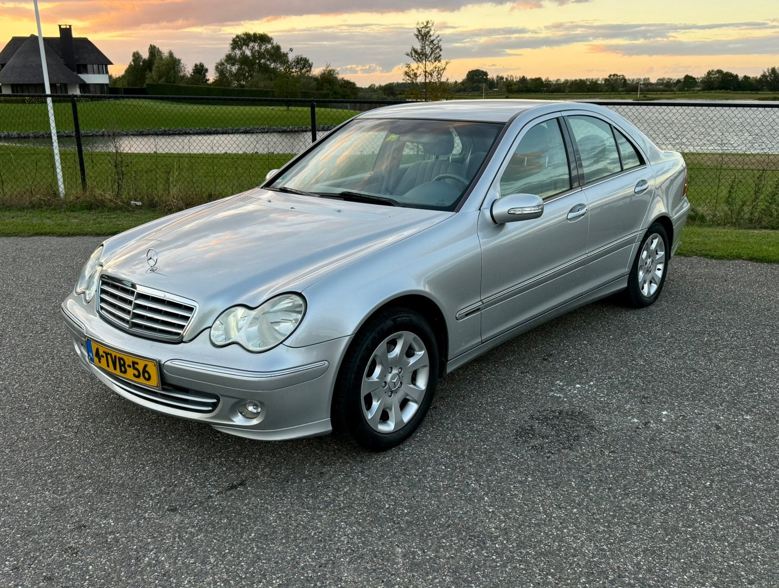 Mercedes-Benz C240, Airco, NAVI, Youngtimer, Cruise, Auto's, Automaat, 2597 cc, 10 km/l, 1455 kg