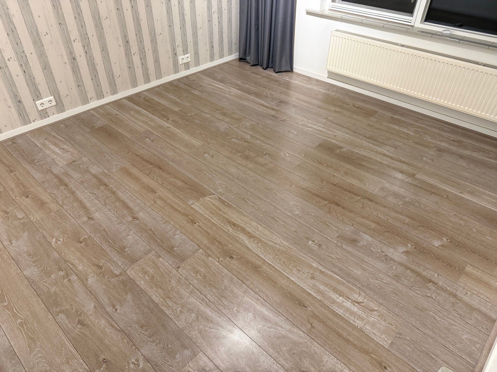 Gratis laminaat, Ophalen, Gebruikt, Bruin, 50 tot 75 m²