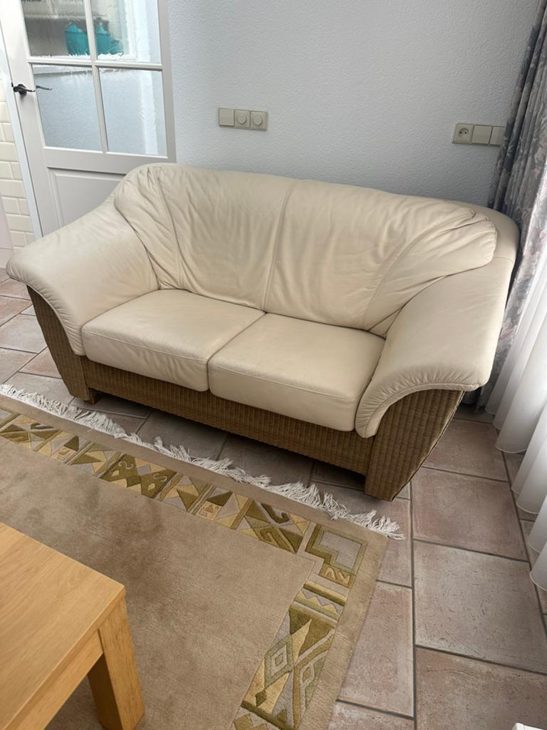 Bank met lederen zitting origineel loom furniture, Ophalen, Gebruikt