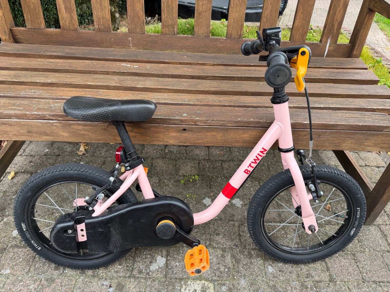 Foto 3 van B'Twin Loopfiets/Kinderfiets 2-in-1 Roze (14 inch)