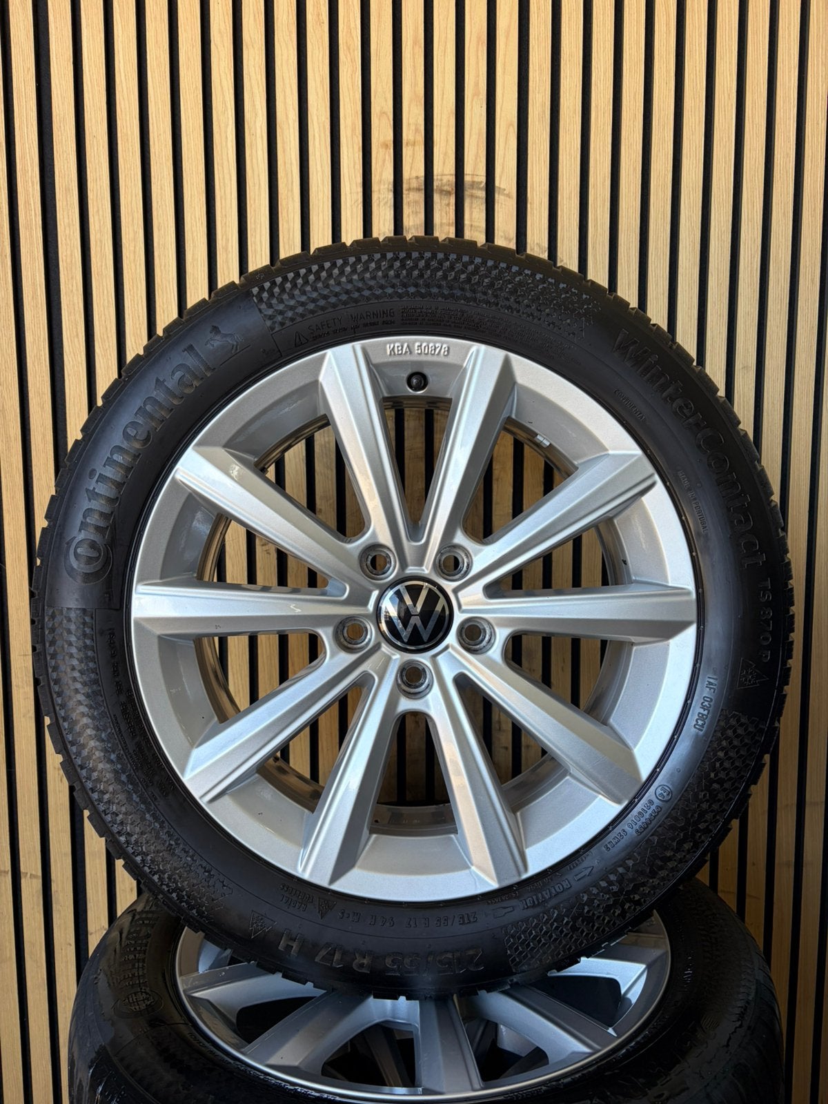 Originele 17” VW Passat Velgen Winterbanden Winterset, Auto-onderdelen, Banden en Velgen, ., Banden en Velgen, 17 inch, Volkswagen