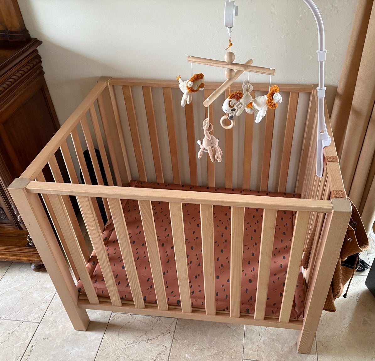 Bopita Brent Box - Houten Baby Box, Kinderen en Baby's, Boxen, Ophalen, Zo goed als nieuw, Rechthoekig, In hoogte verstelbaar