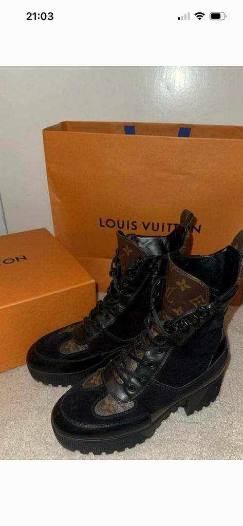Louise Vuitton laarzen Dessert 37, Ophalen of Verzenden, Zo goed als nieuw, Zwart, Boots