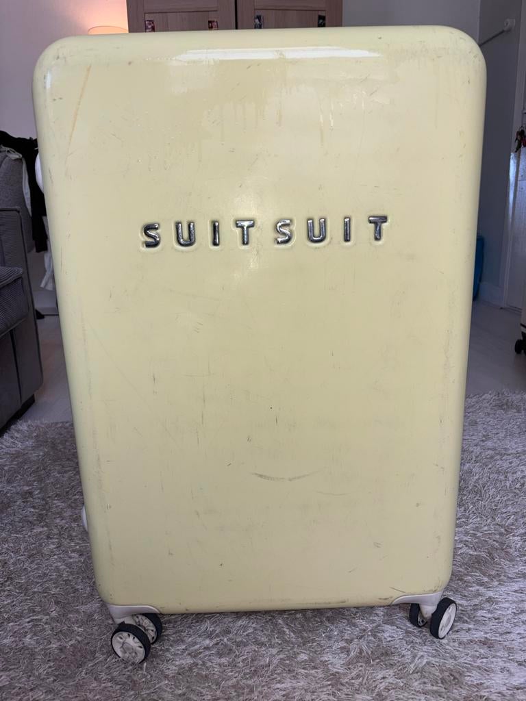 Suitsuit koffer 76cm geel, Gebruikt, Hard kunststof, 45 tot 55 cm, Ophalen of Verzenden