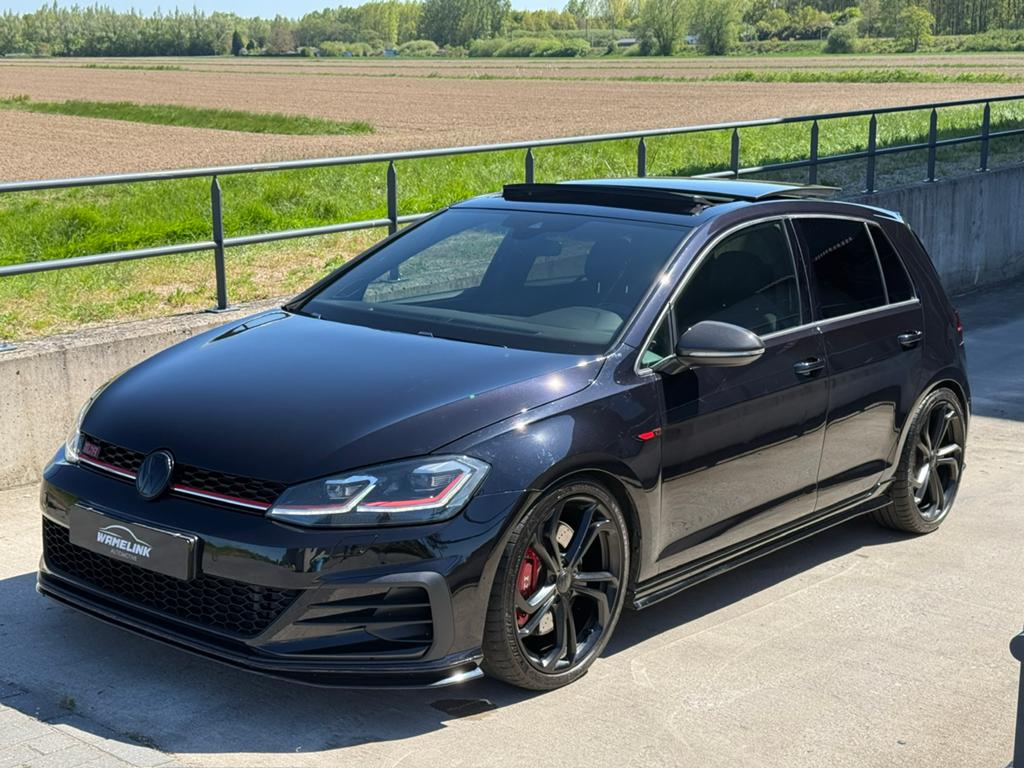 Volkswagen Golf TCR 2.0 TSI 290pk Akrapovic DSG 2019 Zwart, Auto's, 1330 kg, 4 cilinders, 1984 cc, Zwart