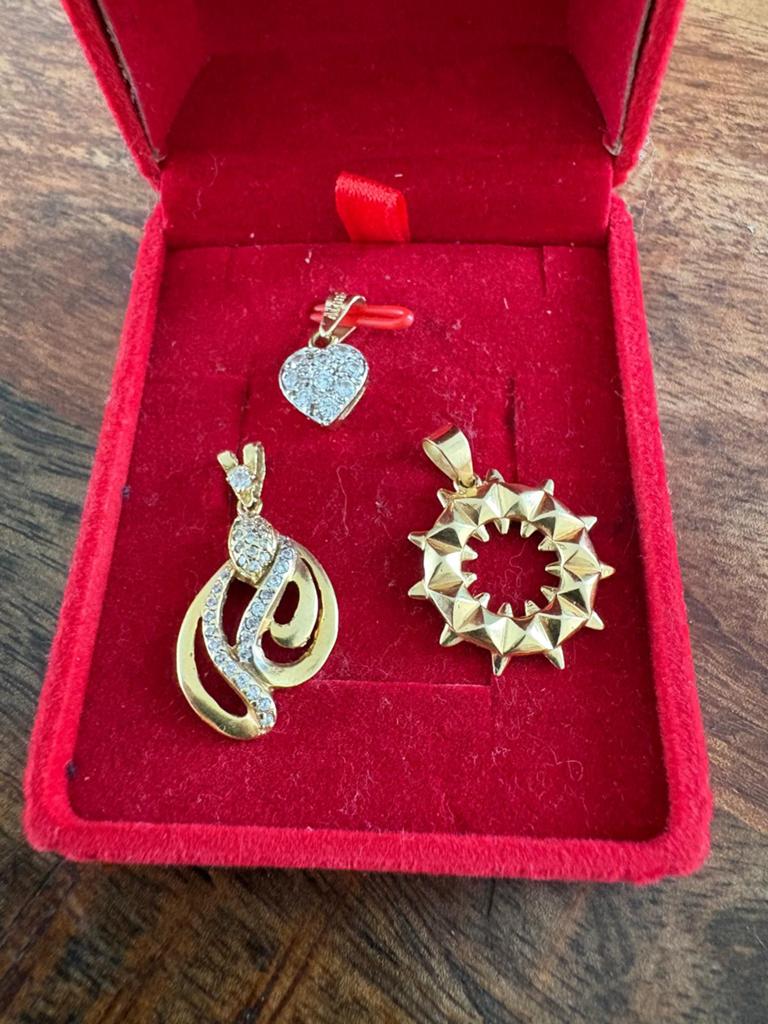 Gouden hangers, Ophalen of Verzenden, Zo goed als nieuw, Goud