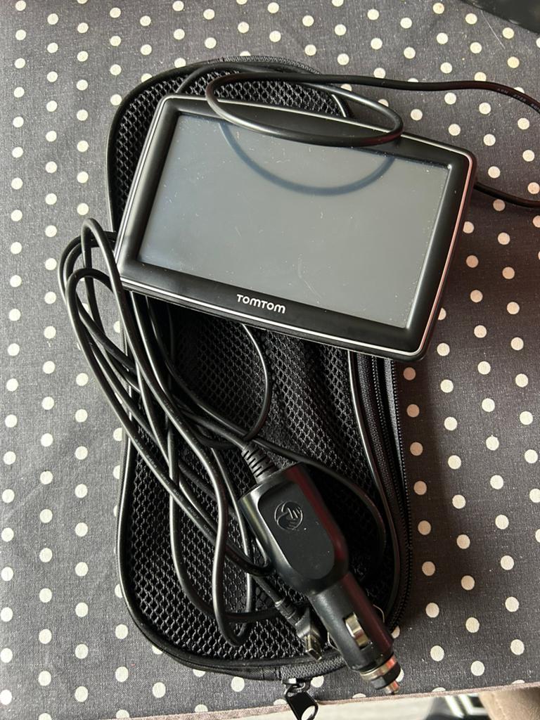 TomTom XXL Canada 310 Navigatiesysteem met hoes, Auto diversen, Autonavigatie, Ophalen of Verzenden, Gebruikt