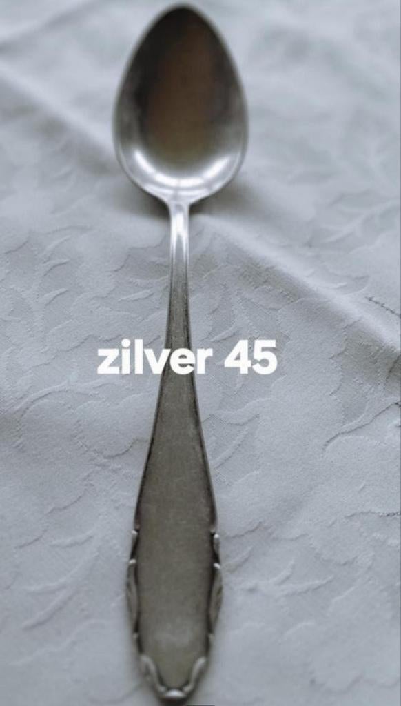 Zilver 45 lepel met relief bewerkte randen, Ophalen of Verzenden