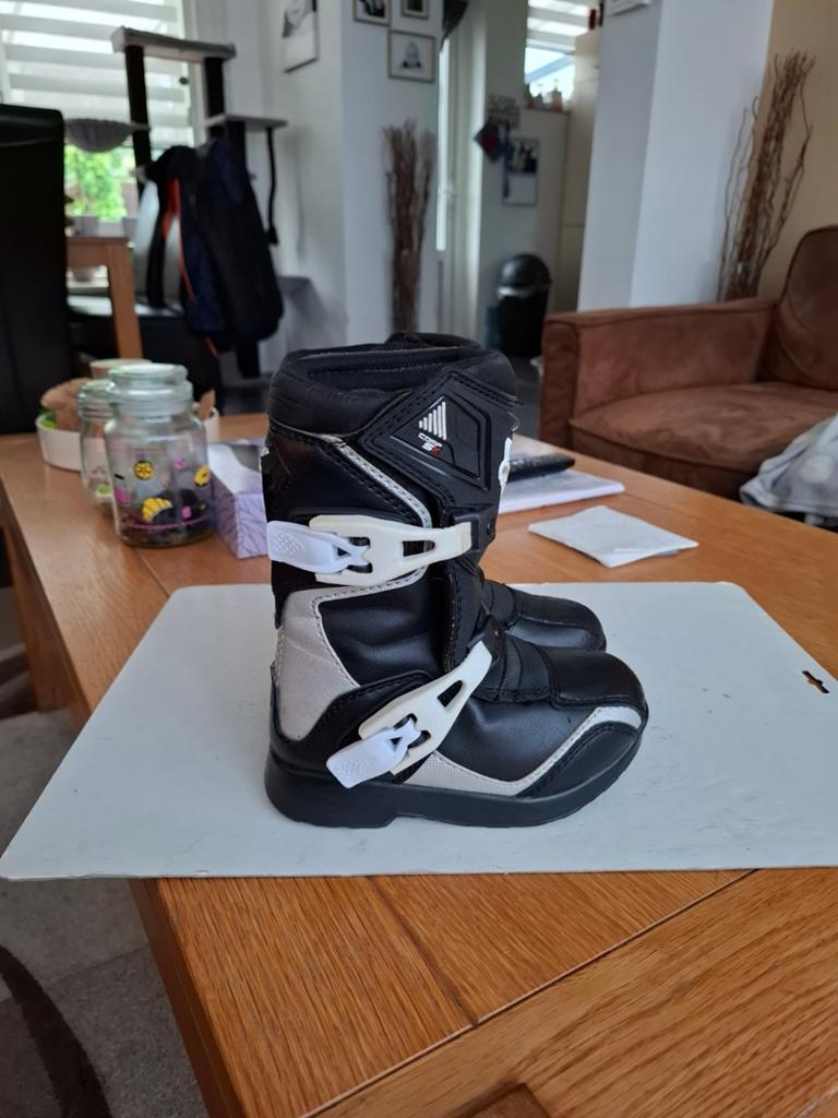 Crosslaarzen merk FOX maat 30 kinderlaarzen., Motoren, Kleding | Motorkleding, Ophalen of Verzenden, Tweedehands, Laarzen