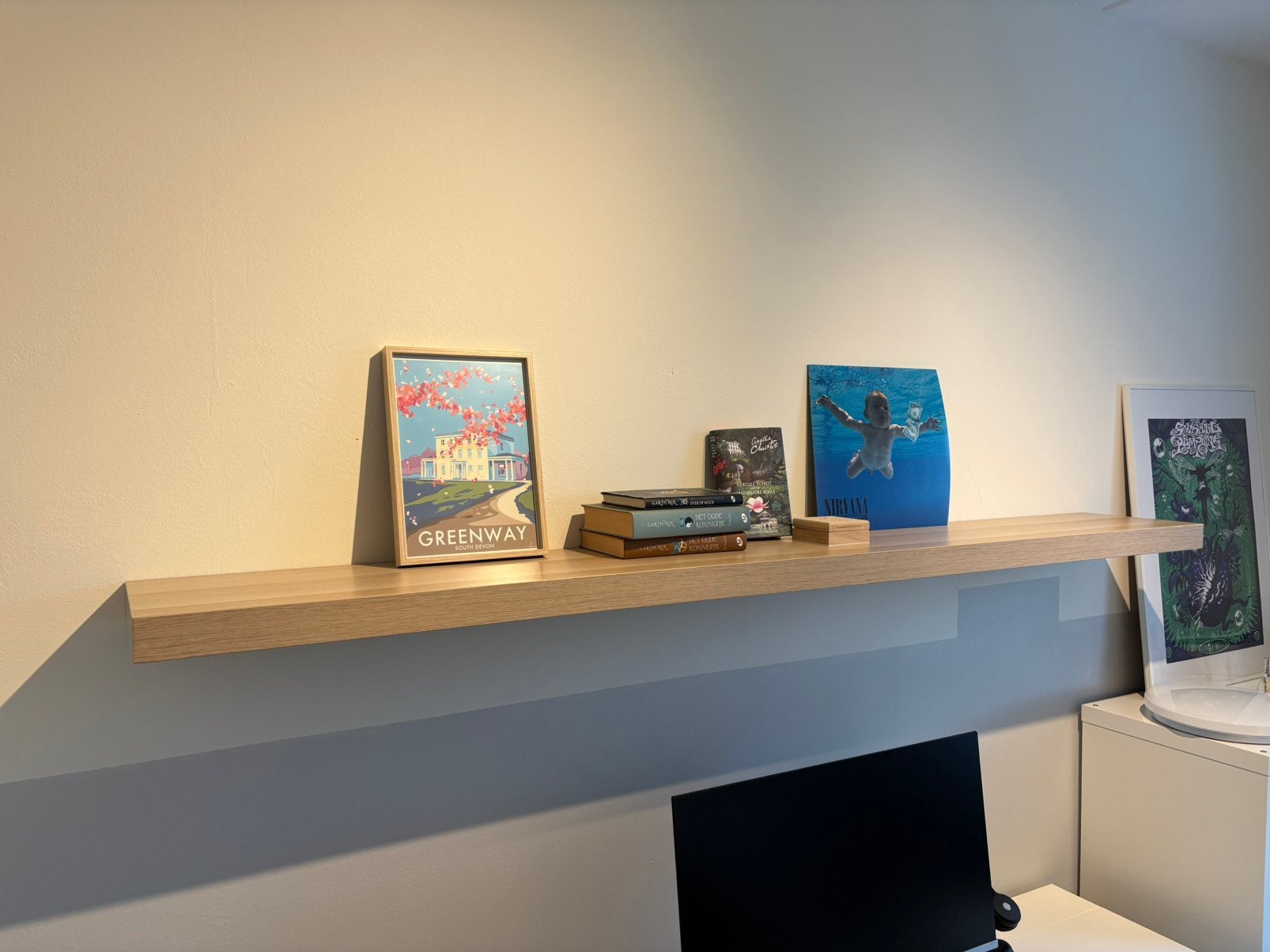 2 X Ikea wandplank 190 x 26 cm, Ophalen, Zo goed als nieuw