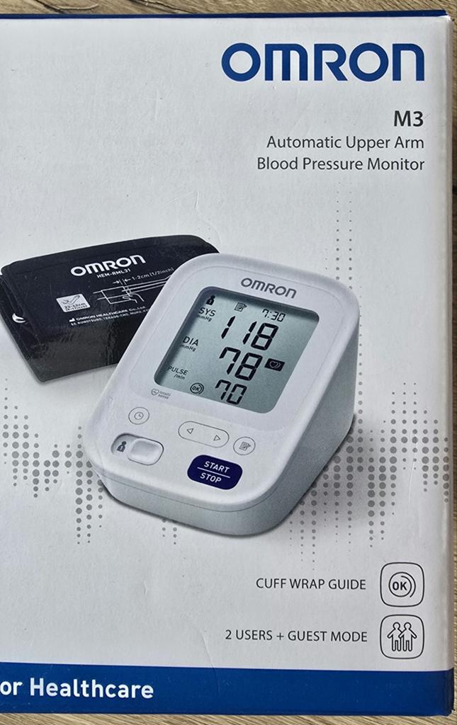 Omron M3 Bloeddrukmeter (HEM-7154-E) z.g.a.n., Ophalen of Verzenden, Zo goed als nieuw